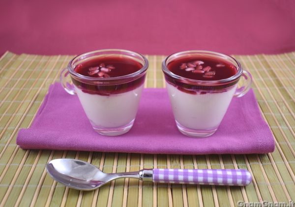 Panna cotta al melograno