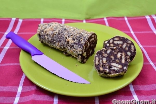 Salame di cioccolato: origini e varianti