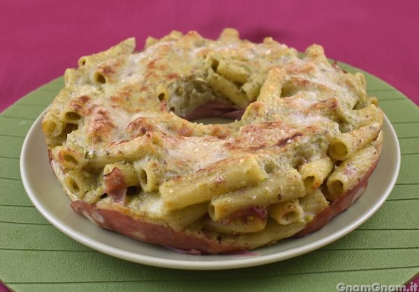 Pasta al forno mortadella e pistacchio