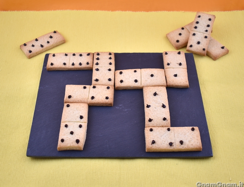 Biscotti a forma di domino