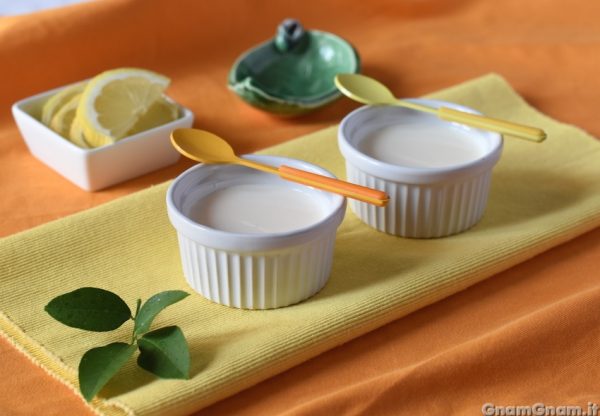 Panna cotta al limone