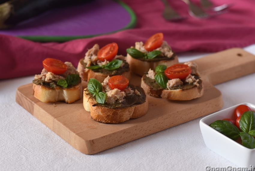 Bruschette tonno e melanzane