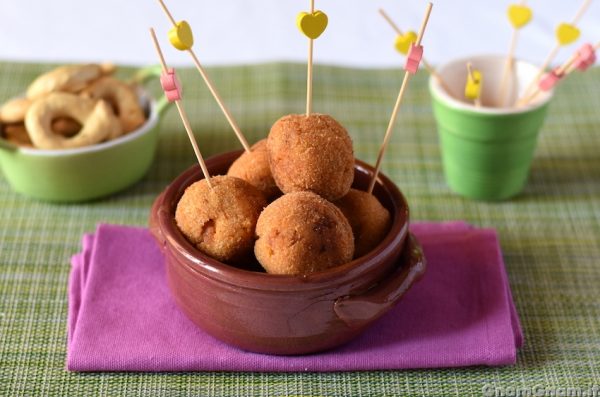 Polpette di ricotta e prosciutto