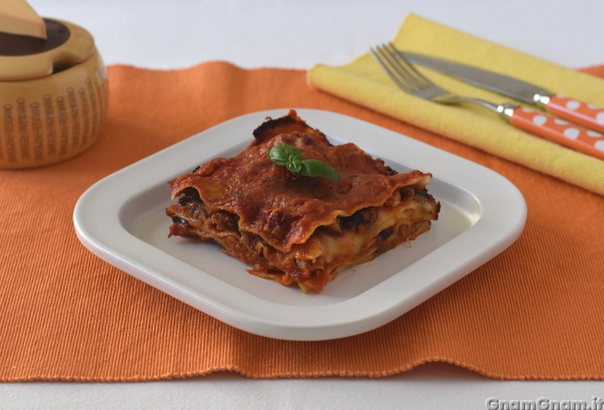 Lasagne melanzane e salsiccia