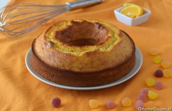 Ciambella all'arancia