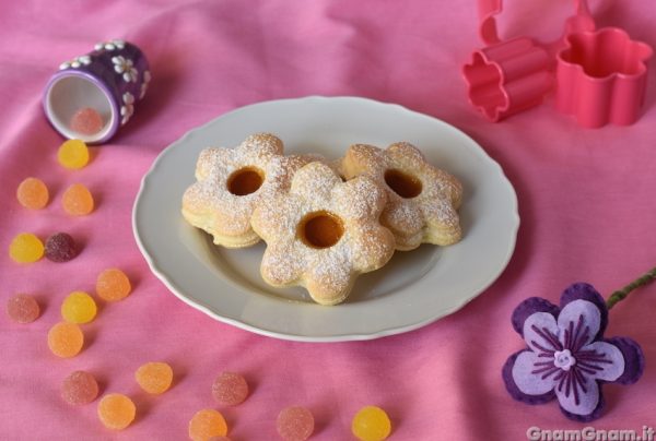 Fiori di sfoglia alla marmellata