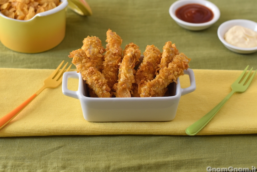 Straccetti di pollo ai corn flakes