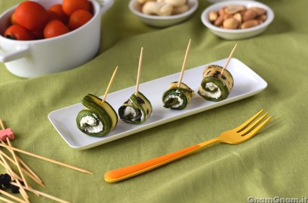 Involtini zucchine e feta