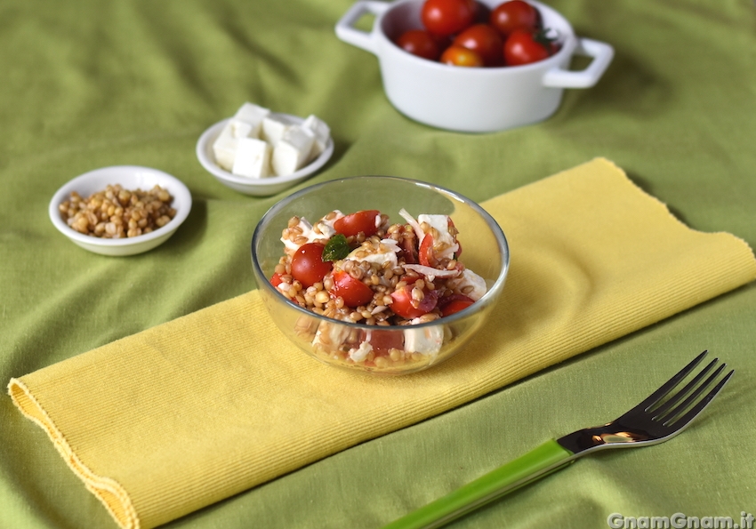 Insalata di orzo alla greca