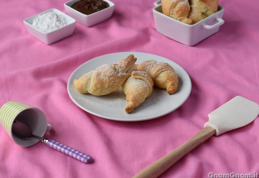 Cornetti ricotta e nutella