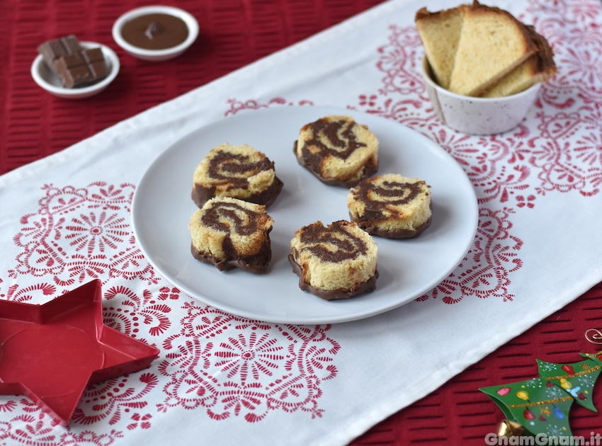 Girelle di pandoro alla nutella