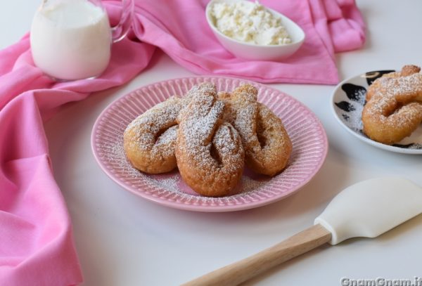 Zeppole di ricotta senza uova