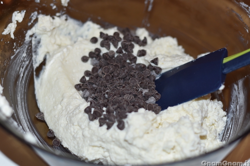 Crostata con ovetti di cioccolato Foto finale