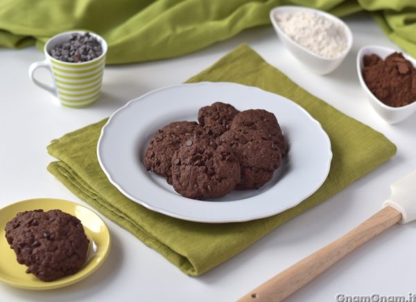 Biscotti al cioccolato senza burro nè uova