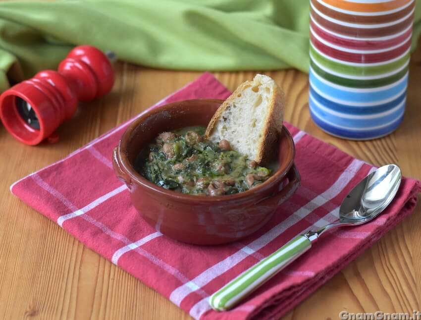 Zuppa di fagioli e spinaci