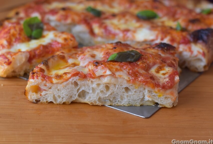 Focaccia al pomodoro Foto finale